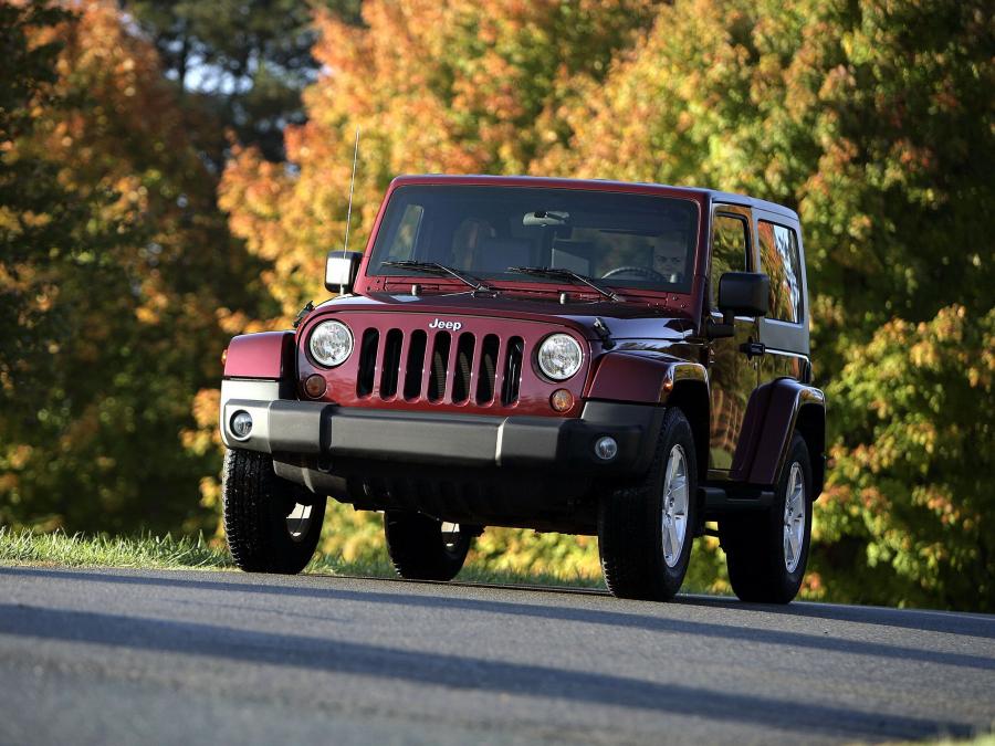 Jeep Wrangler Sahara 2006 года  (фото 5 из 34)